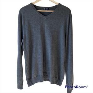 Banana Republic Extra Fine Merino Wool Gray V-Neck Sweater Sz L